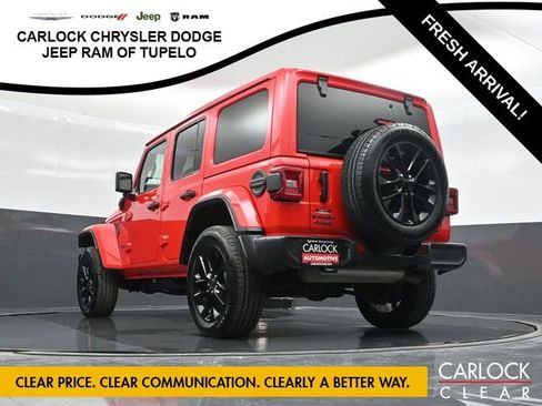 Used 2025 Jeep Wrangler Sahara w/ Safety Group image 60