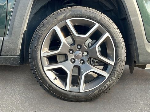 Used 2021 Jeep Renegade Sport image 25