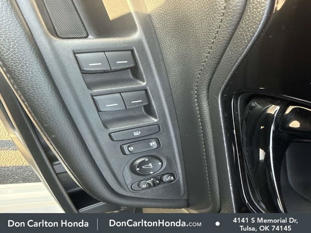 Used 2025 Honda Odyssey Elite image 12