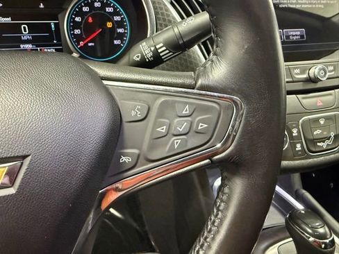 Used 2018 Chevrolet Malibu LT image 15