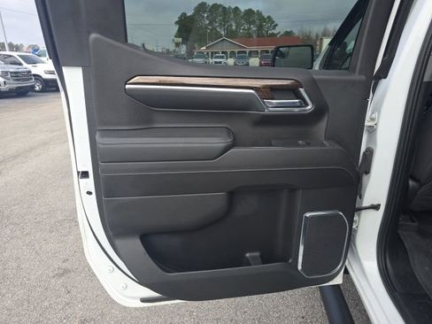Used 2023 GMC Sierra 1500 Elevation image 33