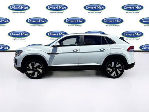 Used 2025 Volkswagen Atlas Cross Sport SE FWD image 4