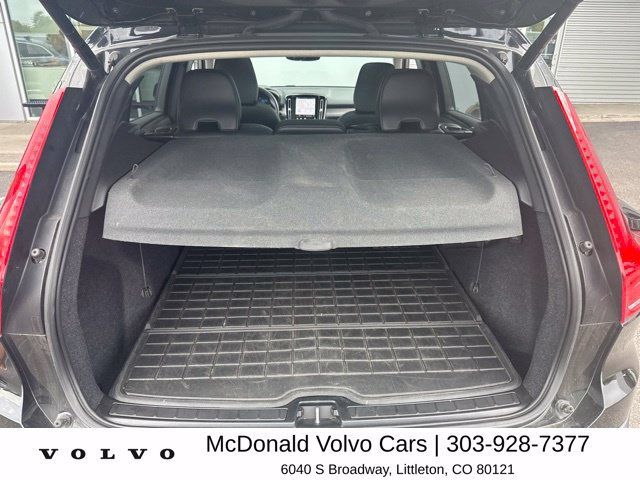 Used 2023 Volvo XC40 B5 Ultimate w/ Protection Package Premier AWD/4WD image 6