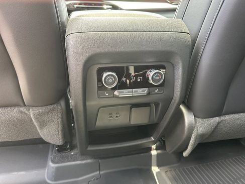 New 2026 Buick Enclave Avenir w/ Super Cruise Package FWD image 23