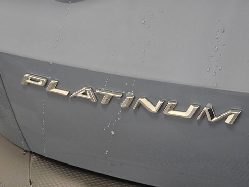 Used 2025 Ford Escape Platinum w/ Premium Technology Package image 30