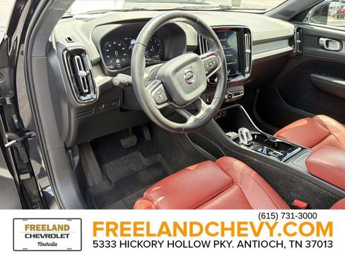 Used 2019 Volvo XC40 T5 Inscription AWD/4WD image 25