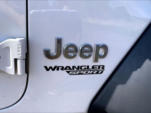 Used 2018 Jeep Wrangler Sport AWD/4WD image 31