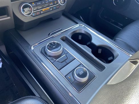 Used 2020 Ford Expedition XLT w/ Equipment Group 202A image 23