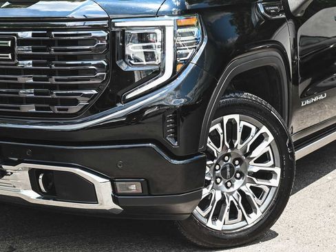 Used 2023 GMC Sierra 1500 Denali Ultimate AWD/4WD image 35