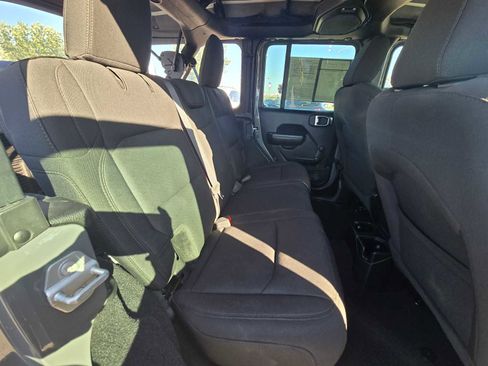 Used 2022 Jeep Wrangler Unlimited Sport image 14