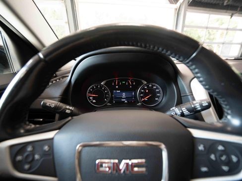 Used 2021 GMC Terrain SLE w/ Elevation Edition FWD image 15