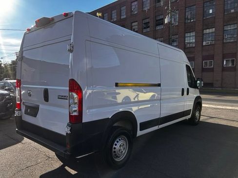 Used 2025 RAM ProMaster 2500 w/ Convenience Group FWD image 7