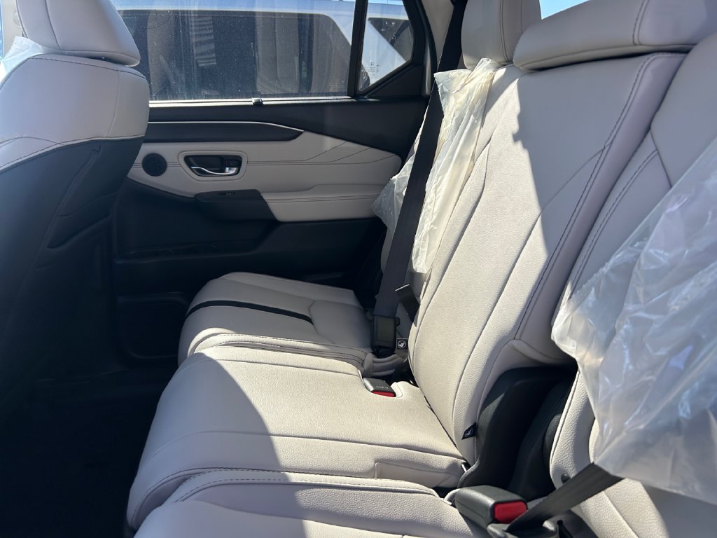 New 2026 Honda Pilot Touring image 16