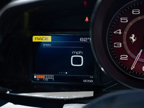 Used 2018 Ferrari 488 Spider RWD image 39