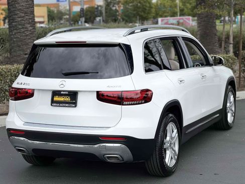Used 2020 Mercedes-Benz GLB 250 4MATIC image 21
