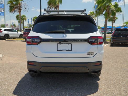 Used 2026 Honda Pilot Sport image 10