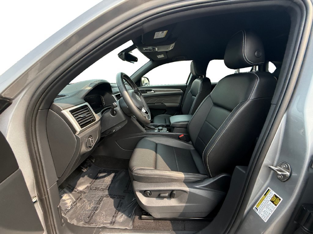 Used 2023 Volkswagen Atlas Cross Sport SE AWD/4WD image 9