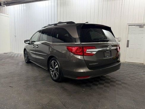 Used 2019 Honda Odyssey Elite image 3