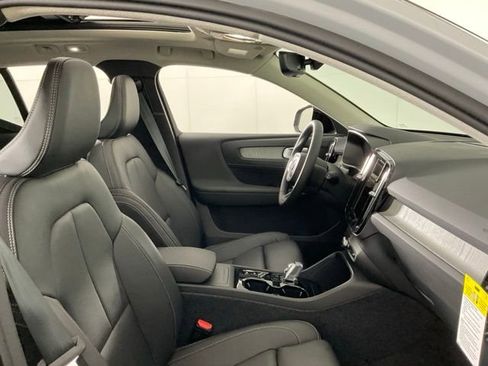 New 2026 Volvo XC40 B5 Plus w/ Protection Package Premier image 36