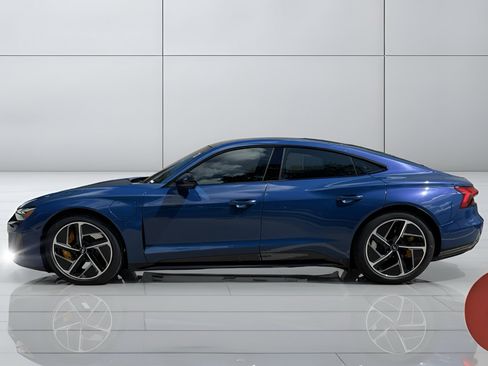 Used 2023 Audi RS e-tron GT w/ Carbon Performance Package AWD/4WD image 4