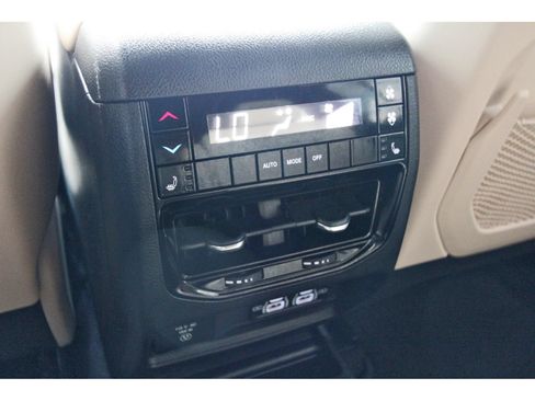 Used 2025 Jeep Grand Cherokee L Limited RWD image 16