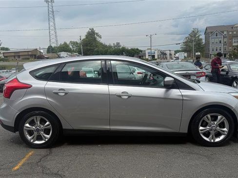 Used 2012 Ford Focus SE FWD image 12