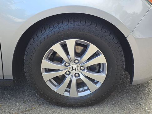 Used 2016 Honda Odyssey SE image 9