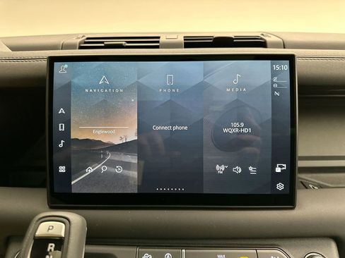 Certified 2025 Land Rover Defender 110 S AWD/4WD image 14