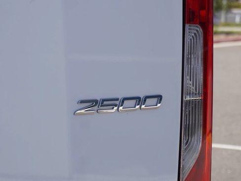 Used 2022 Mercedes-Benz Sprinter 2500 image 12
