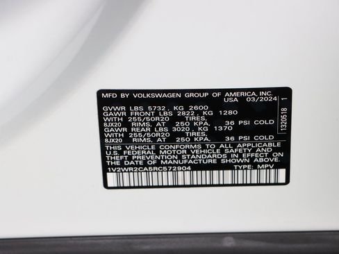 Used 2024 Volkswagen Atlas SE image 34