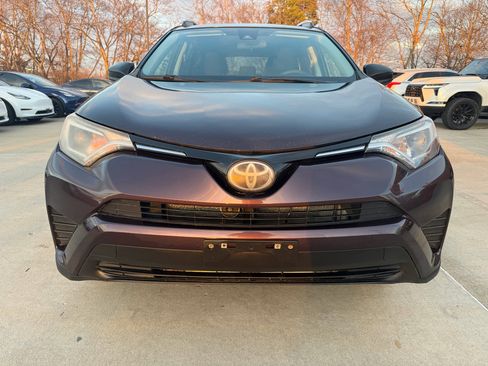 Used 2017 Toyota RAV4 LE image 2
