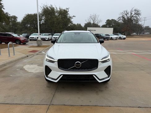 New 2026 Volvo XC60 B5 Ultra w/ Protection Package Premier AWD/4WD image 6