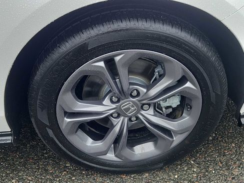 Certified 2025 Honda Accord EX-L image 10