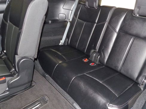 Used 2020 Nissan Pathfinder SL image 11