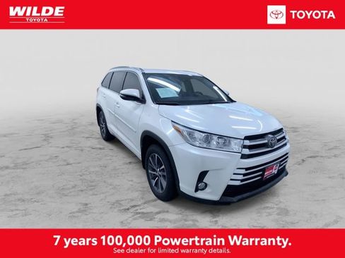 Certified 2017 Toyota Highlander XLE image 3