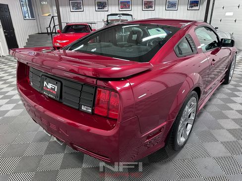 Used 2006 Ford Mustang GT Premium image 8