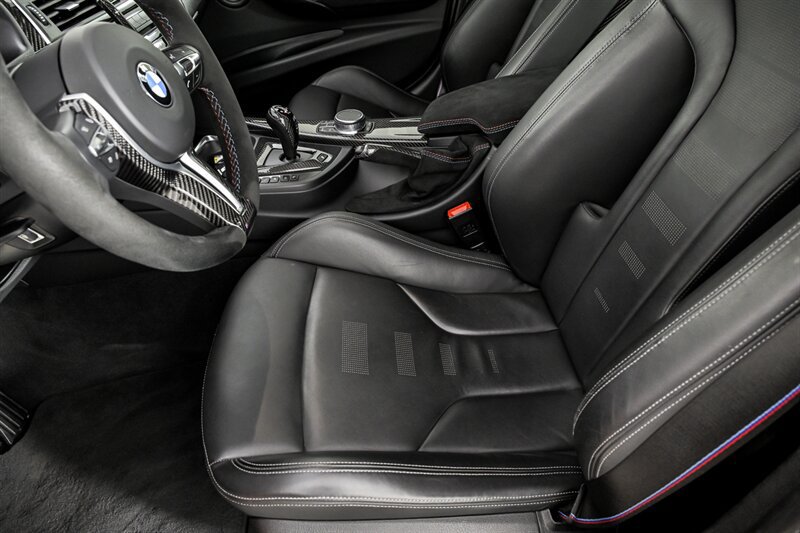 Used 2018 BMW M3 RWD image 17