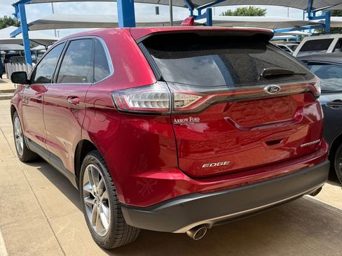 Used 2018 Ford Edge Titanium w/ Equipment Group 302A FWD image 7