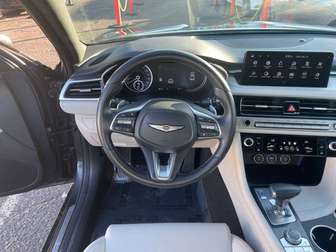Used 2025 Genesis G70 2.5T image 28