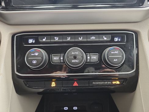 Used 2022 Volkswagen Atlas SE image 22