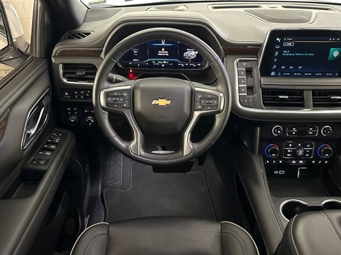Used 2023 Chevrolet Tahoe Premier AWD/4WD image 18