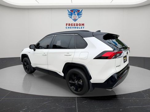Used 2021 Toyota RAV4 XSE AWD/4WD image 4