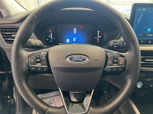 Used 2025 Ford Escape Base image 24