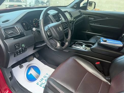 Certified 2024 Honda Ridgeline Black Edition image 11