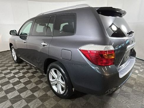 Used 2010 Toyota Highlander Limited AWD/4WD image 4