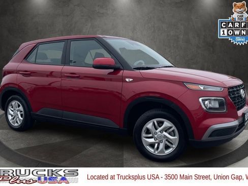 Used 2023 Hyundai Venue SE image 1