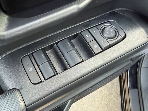 Certified 2025 Toyota 4Runner SR5 image 15