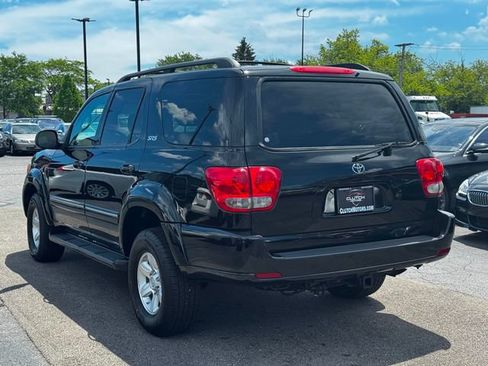 Used 2005 Toyota Sequoia SR5 AWD/4WD image 8