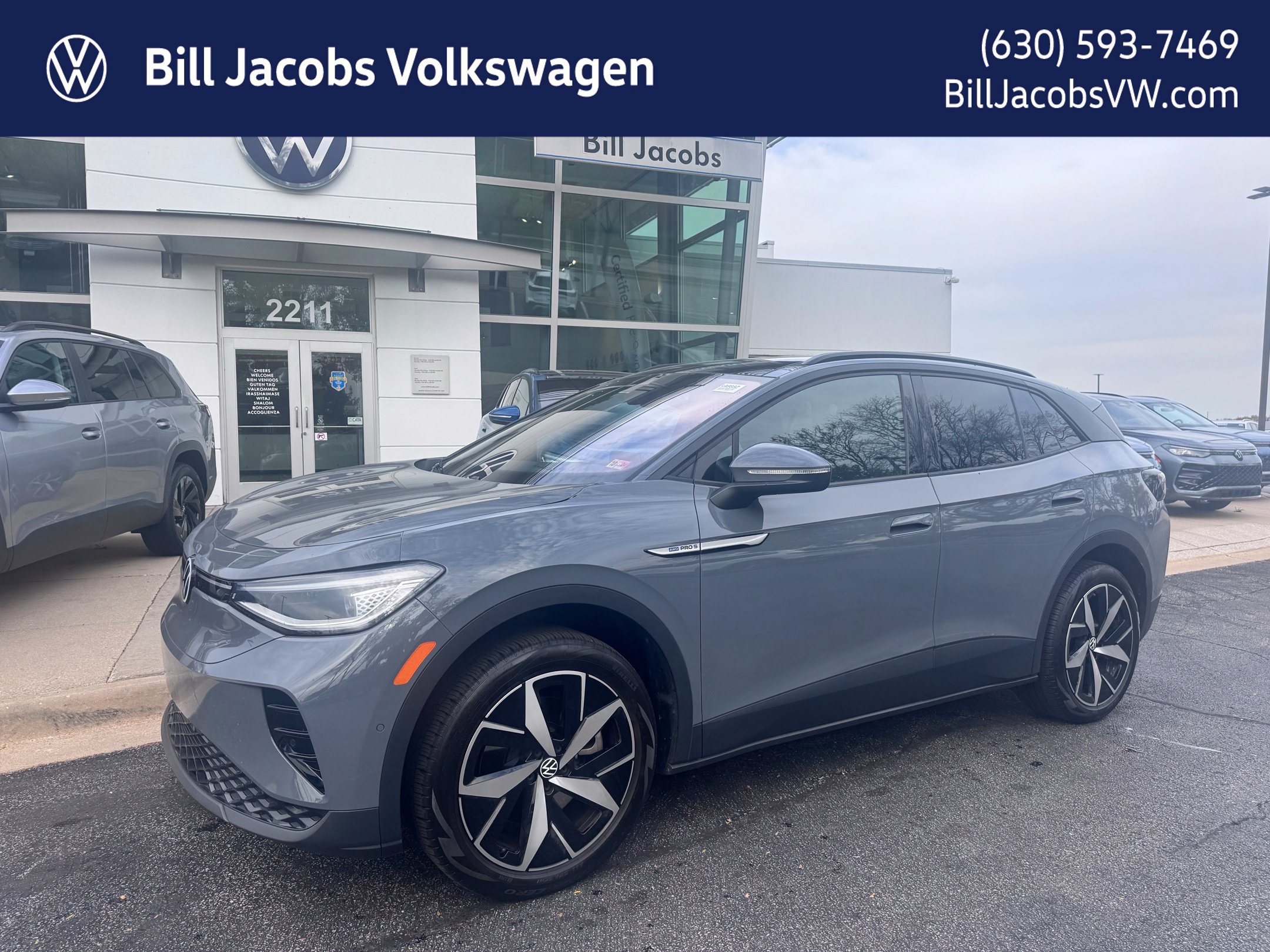 Used 2023 Volkswagen ID.4 Pro S AWD/4WD image 1