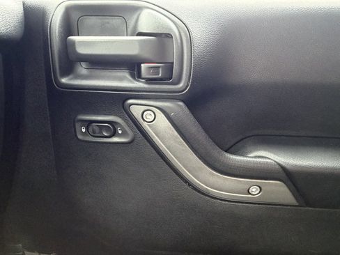 Used 2017 Jeep Wrangler Unlimited Sport w/ Quick Order Package 24S image 27